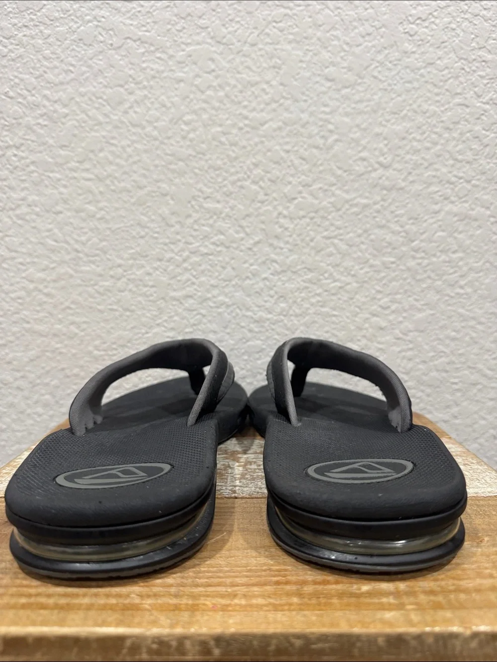 Reef Fanning Bottle Opener Flip Flops Size 11